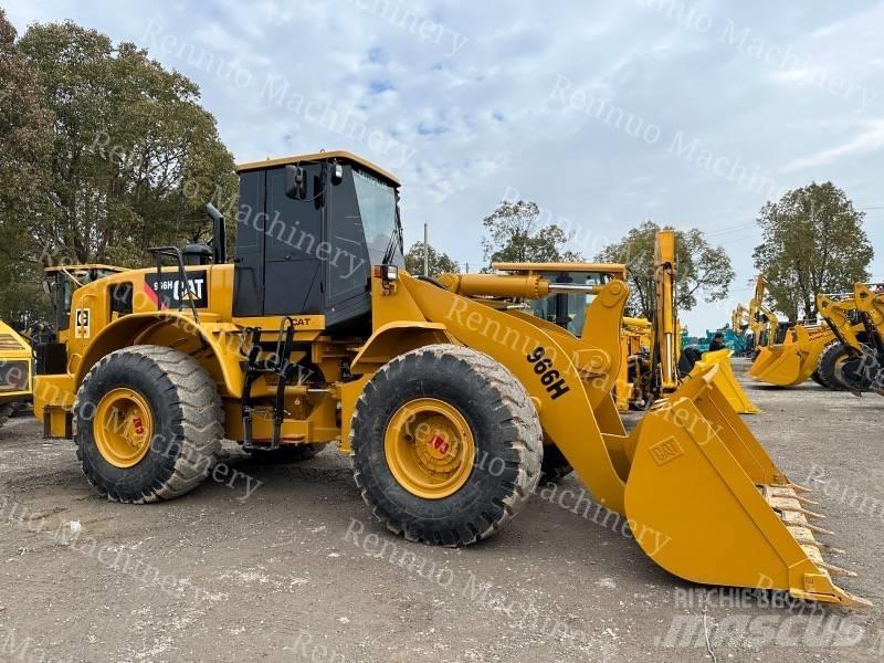 CAT 966H Gumikerekes homlokrakodók