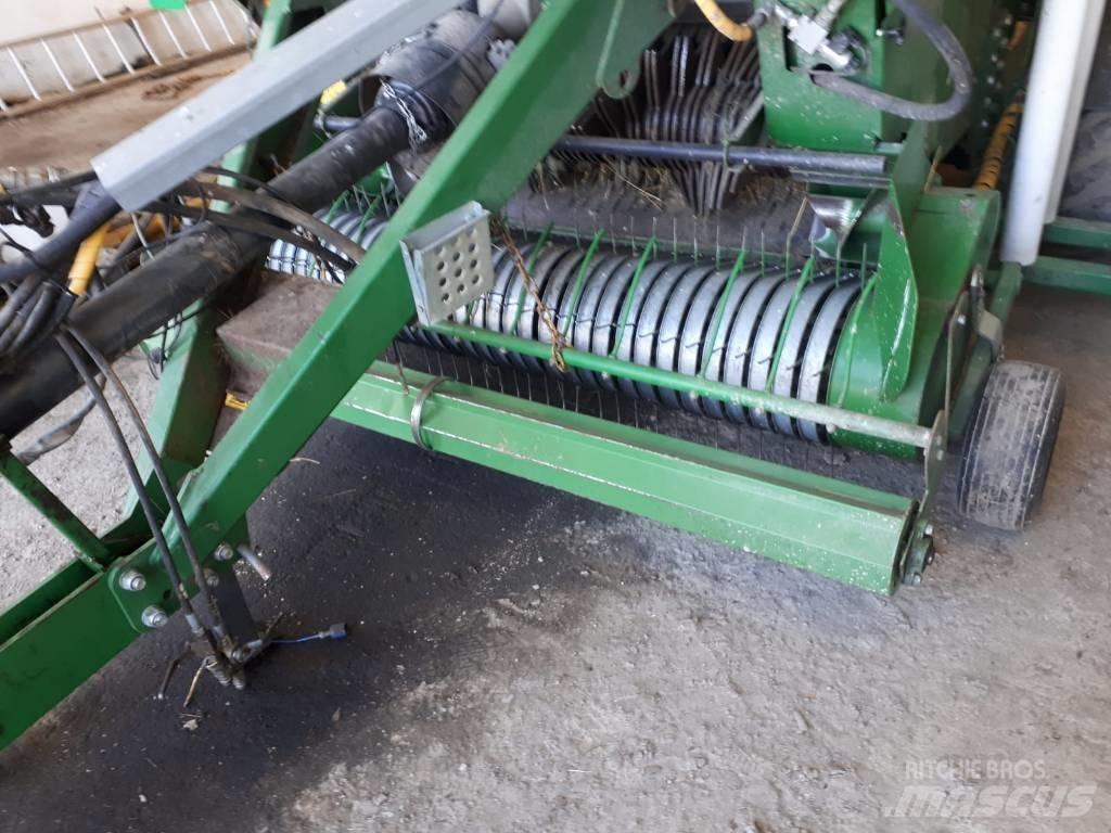 Agronic 1302 RR Körbálázók