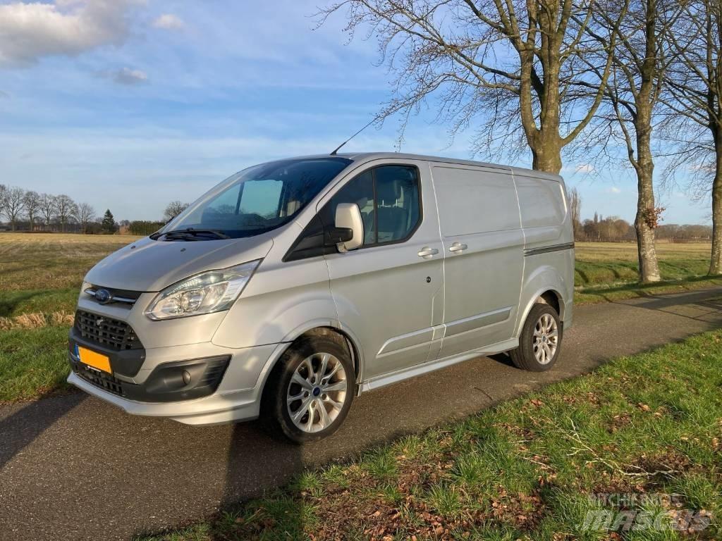 Ford Transit Transporterek