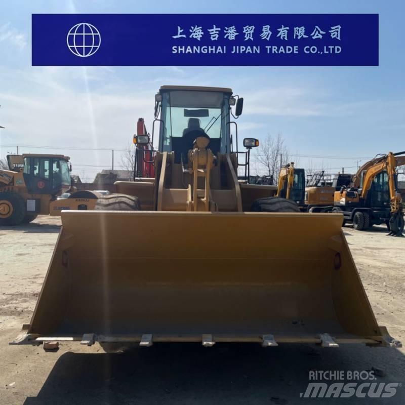 CAT 966 H Gumikerekes homlokrakodók