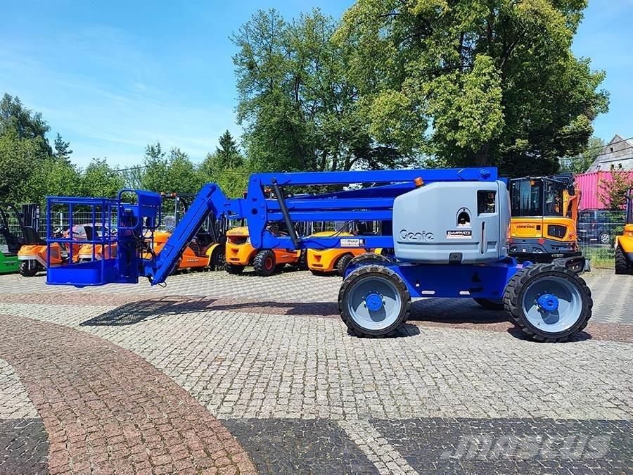 Genie Z-45/25 Teherautóra szerelt emelők és állványok