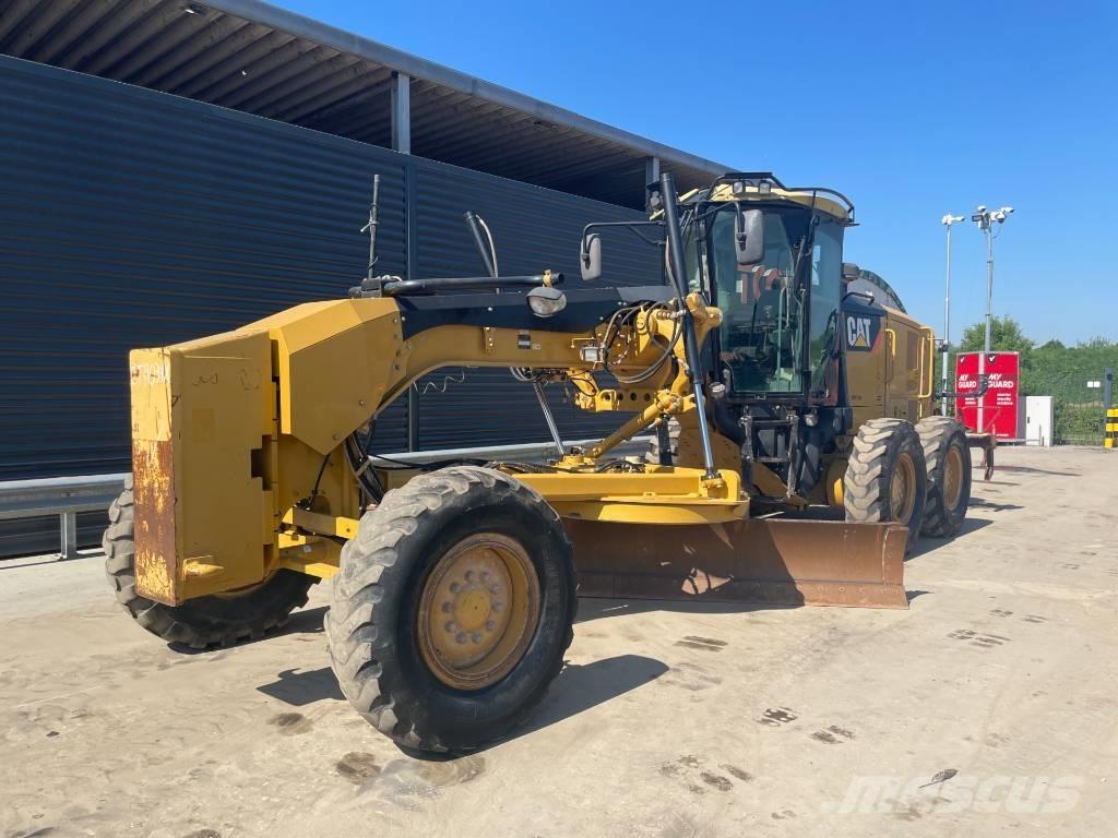 CAT 140 M2 Gréderek