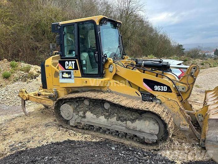 CAT 963D Gumikerekes homlokrakodók
