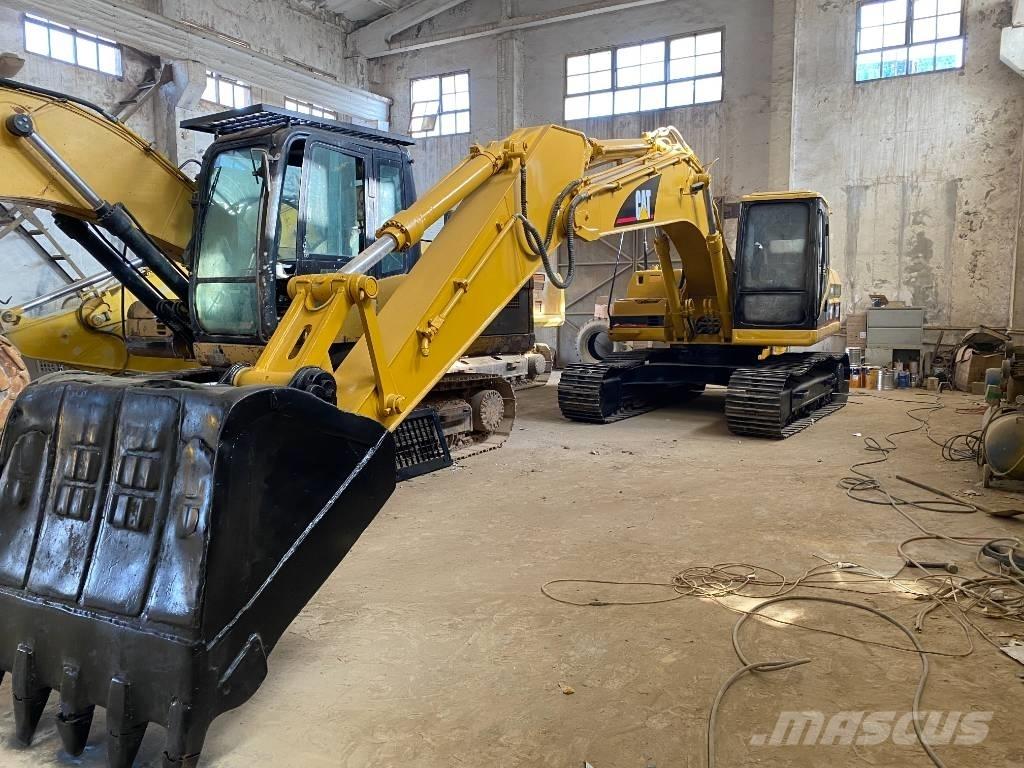 CAT 320 B Lánctalpas kotrók