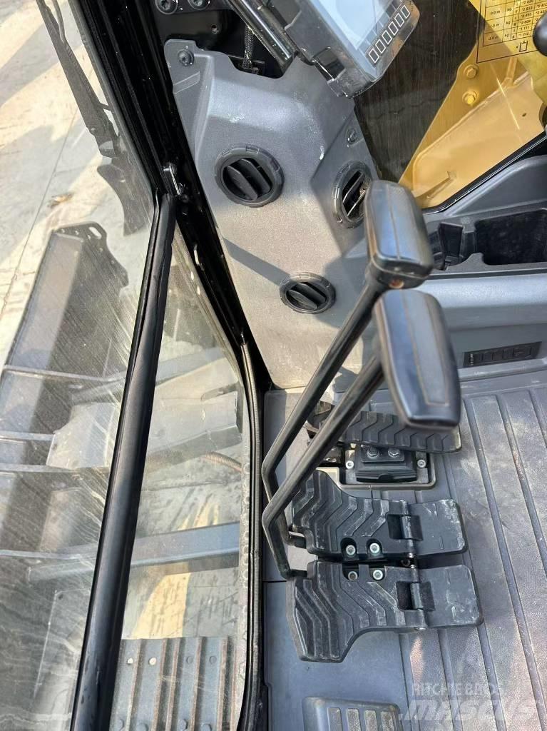 CAT 307.5 Lánctalpas kotrók