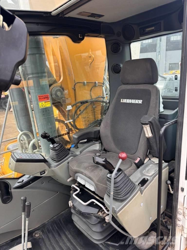 Liebherr R 926 Lánctalpas kotrók