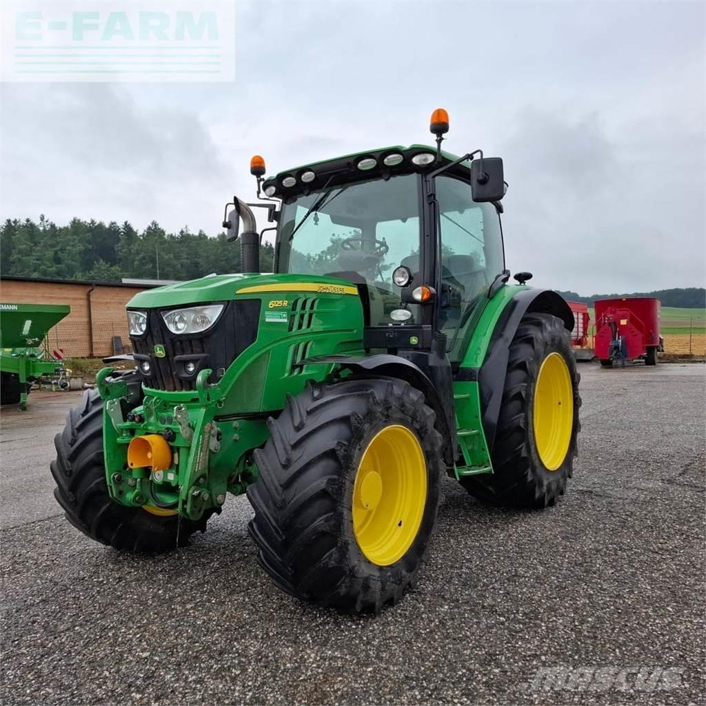 John Deere 6125 R Traktorok