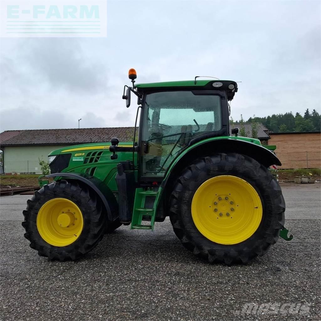 John Deere 6125 R Traktorok