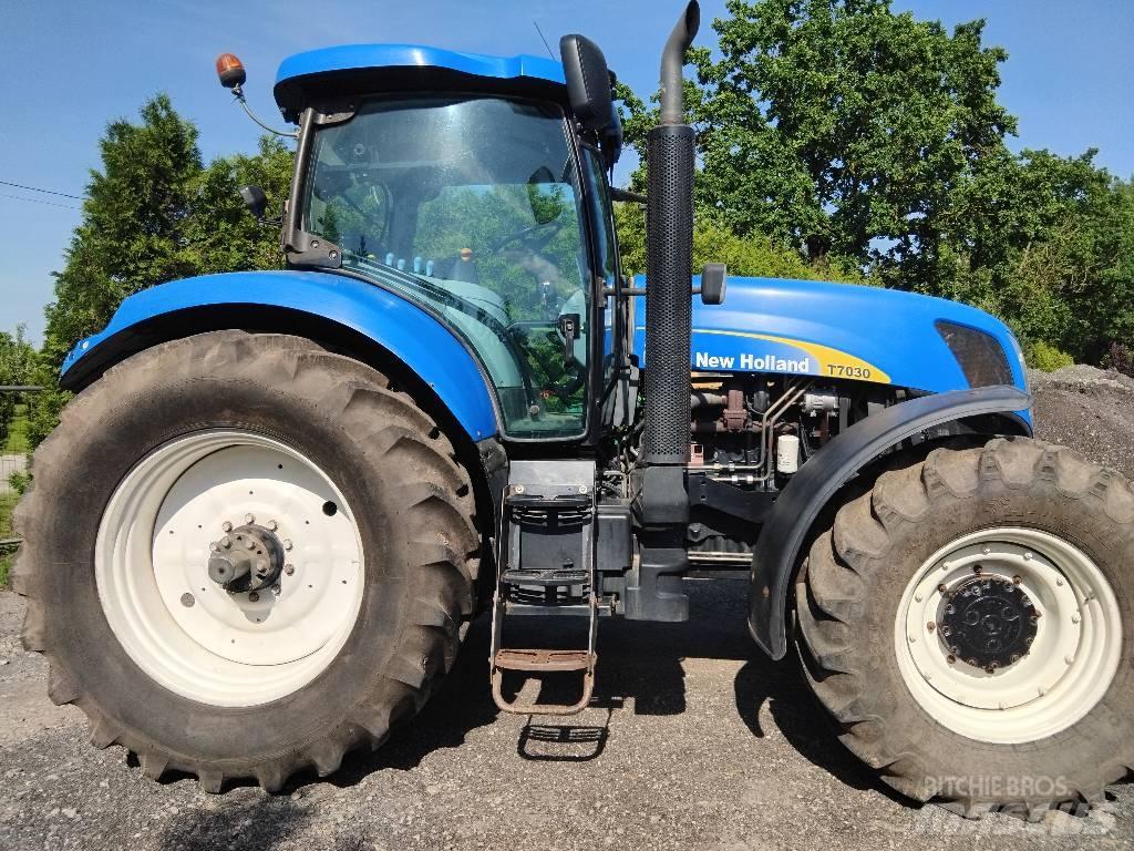 New Holland T7030 Traktorok