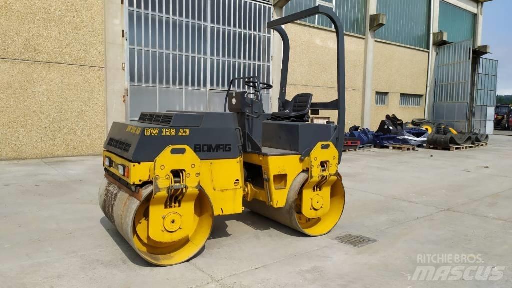 Bomag BW 138 AD Ikerdobos hengerek