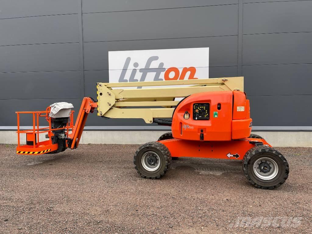 JLG 450 AJ Bomlift Pótkocsira szerelt emelők és állványok