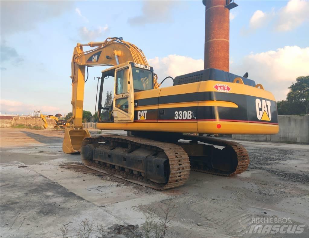 CAT 330B Lánctalpas kotrók