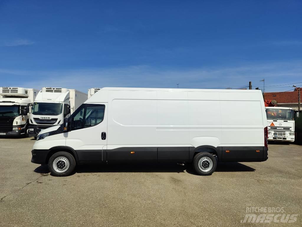 Iveco DAILY 35S16 Transporterek