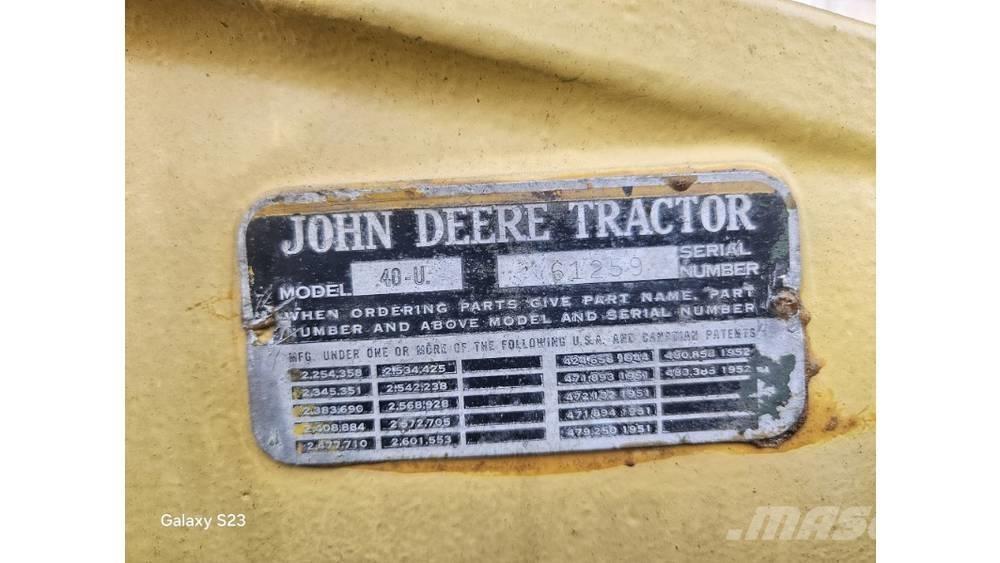 John Deere 40 U Traktorok