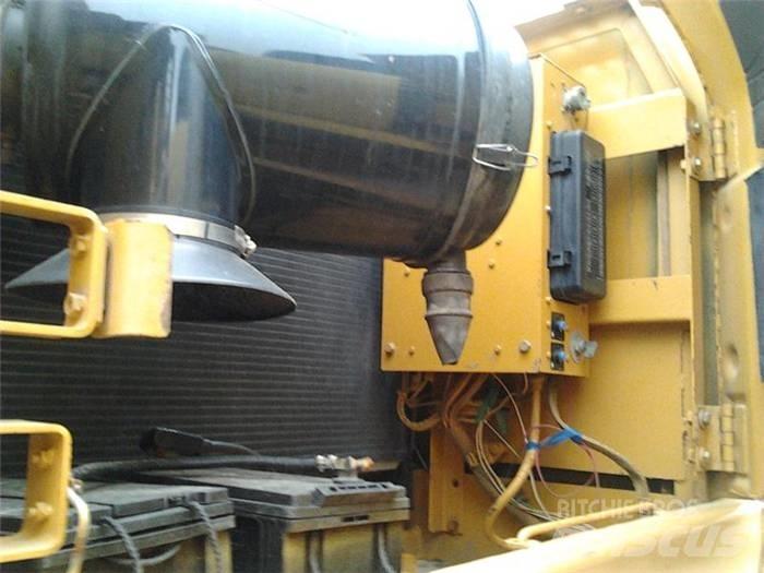 CAT 330 C Lánctalpas kotrók