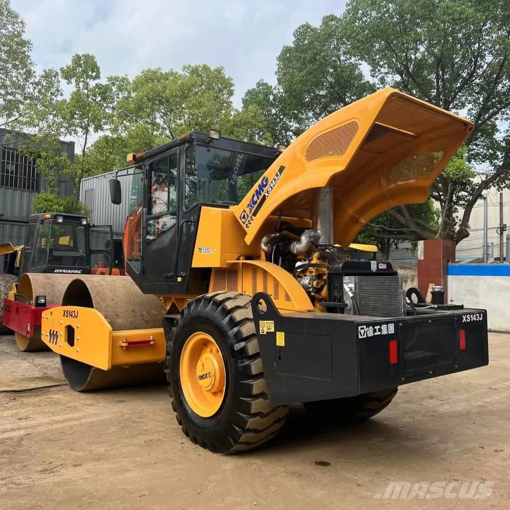 XCMG XS143J Egydobos hengerek