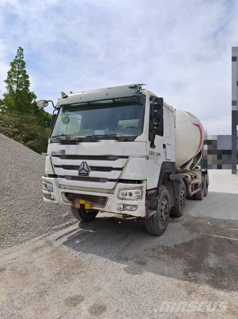 Howo 搅拌车 750 Beton keverők