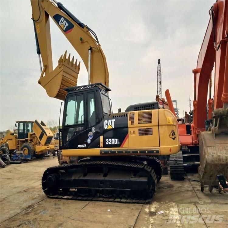 CAT 325 DL Lánctalpas kotrók