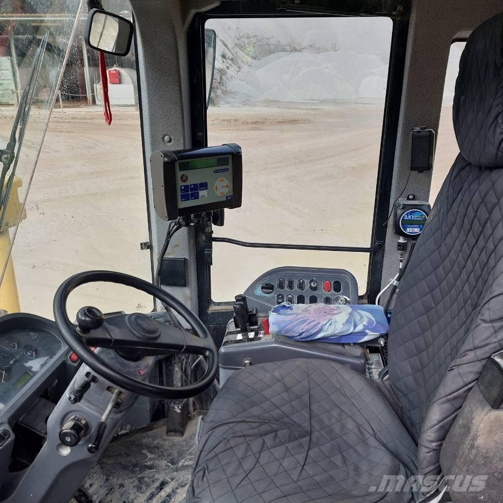 Komatsu WA470LC-6 Gumikerekes homlokrakodók