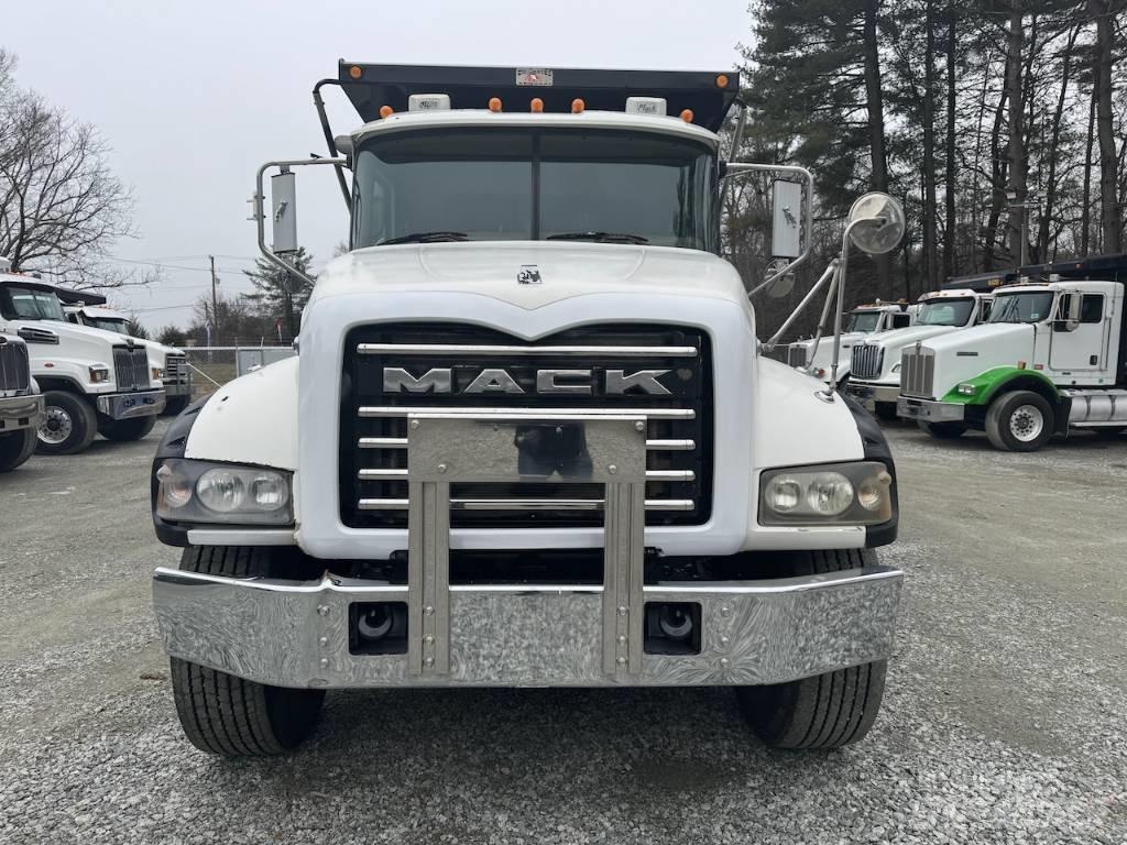 Mack CTP 713 Billenő teherautók