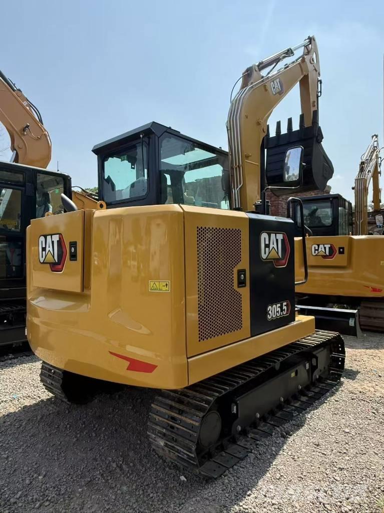 CAT 305.5 Mini kotrók < 7t