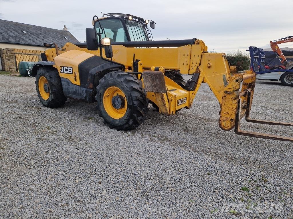 JCB 535-140 Teleszkópos rakodók