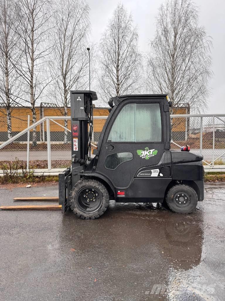 Mitsubishi FD 35 N3 Dízel targoncák