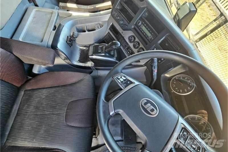 UD TRUCKS QUON Egyéb