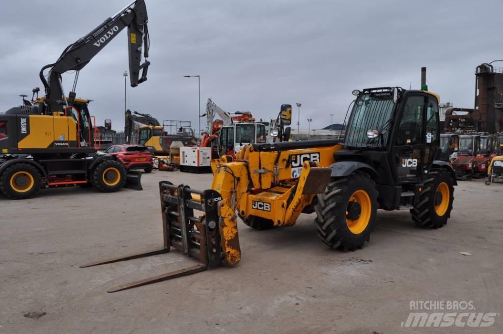JCB 540-140 Teleszkópos rakodók