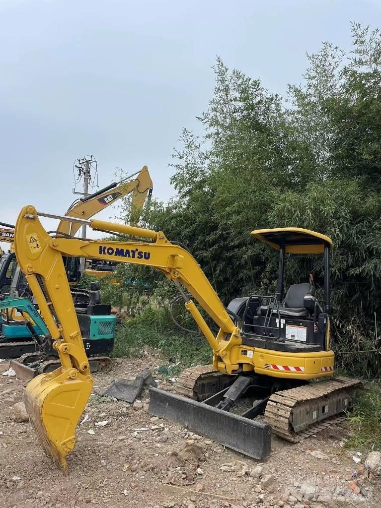Komatsu PC35 Mini kotrók < 7t