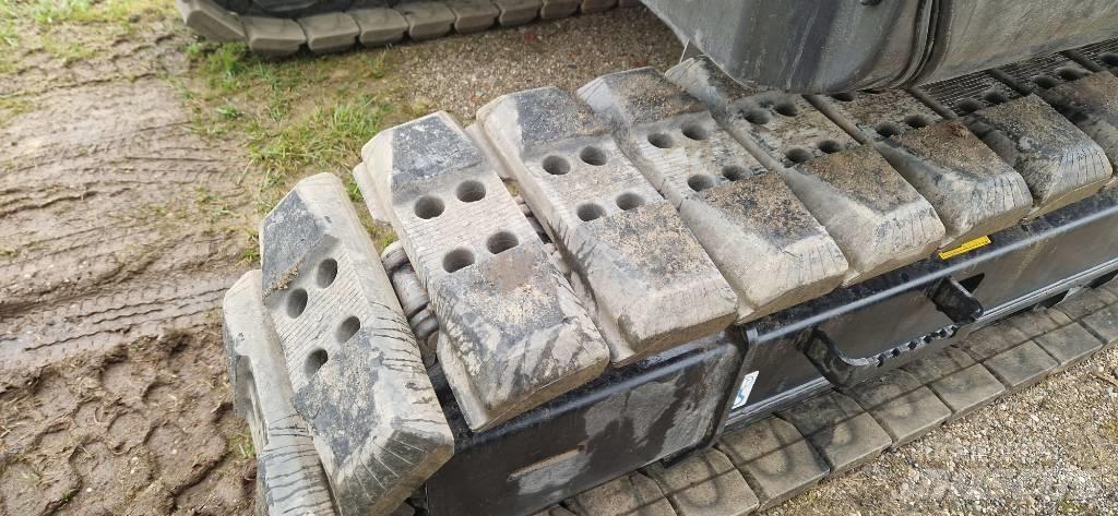 Hitachi ZX 130-7 Lánctalpas kotrók