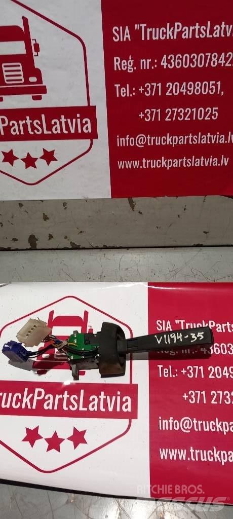 Volvo FH 12.   3172171 Vezetőfülke és belső tartozékok