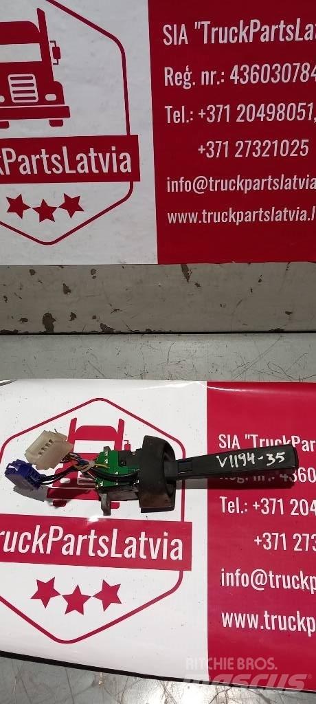 Volvo FH 12.   3172171 Vezetőfülke és belső tartozékok