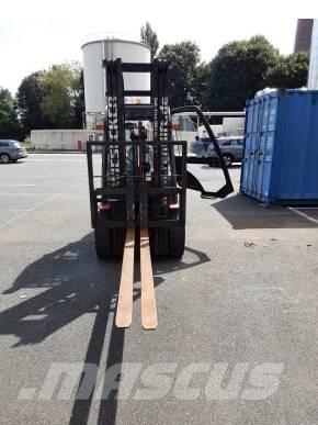 Manitou MI 30 D Dízel targoncák