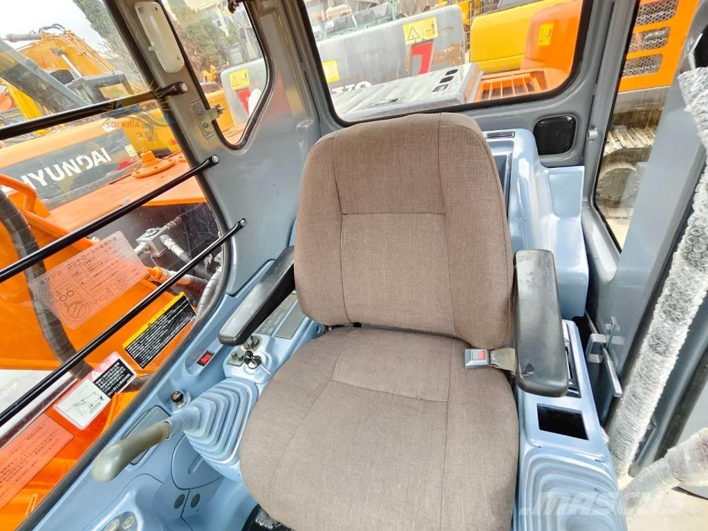 Hitachi EX 120 Lánctalpas kotrók