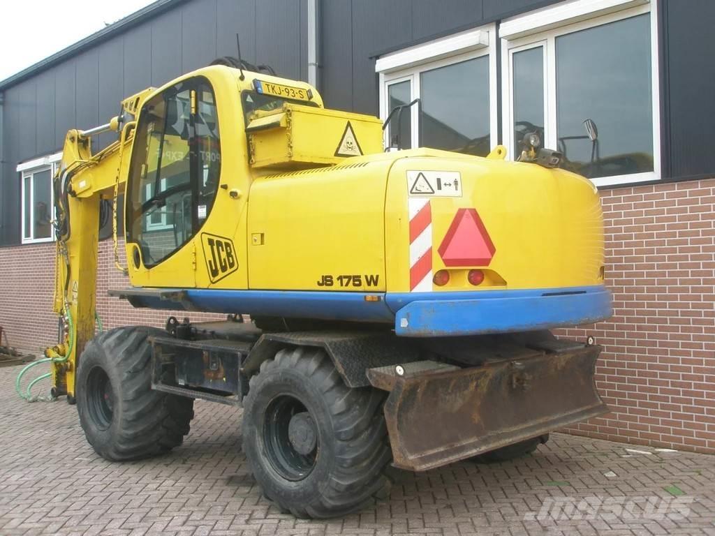 JCB JS175W Gumikerekes kotrók