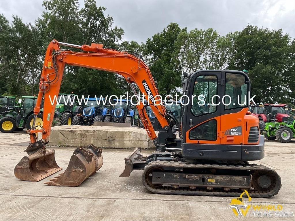 Doosan DX 85 R-3 Közepes (midi) kotrók 7 t - 12 t