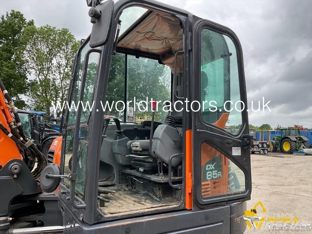 Doosan DX 85 R-3 Közepes (midi) kotrók 7 t - 12 t