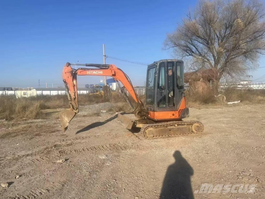 Hitachi ZX 35 U Mini kotrók < 7t