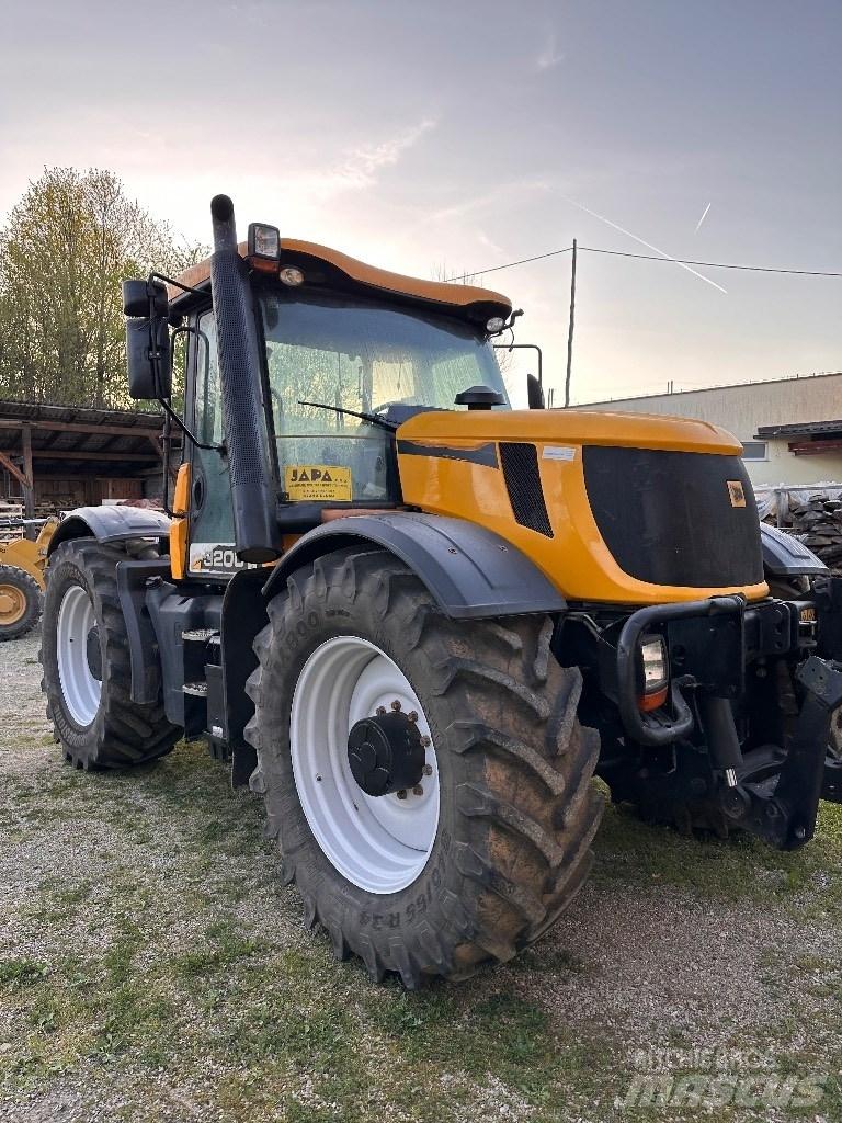 JCB Fastrac 3200 Traktorok