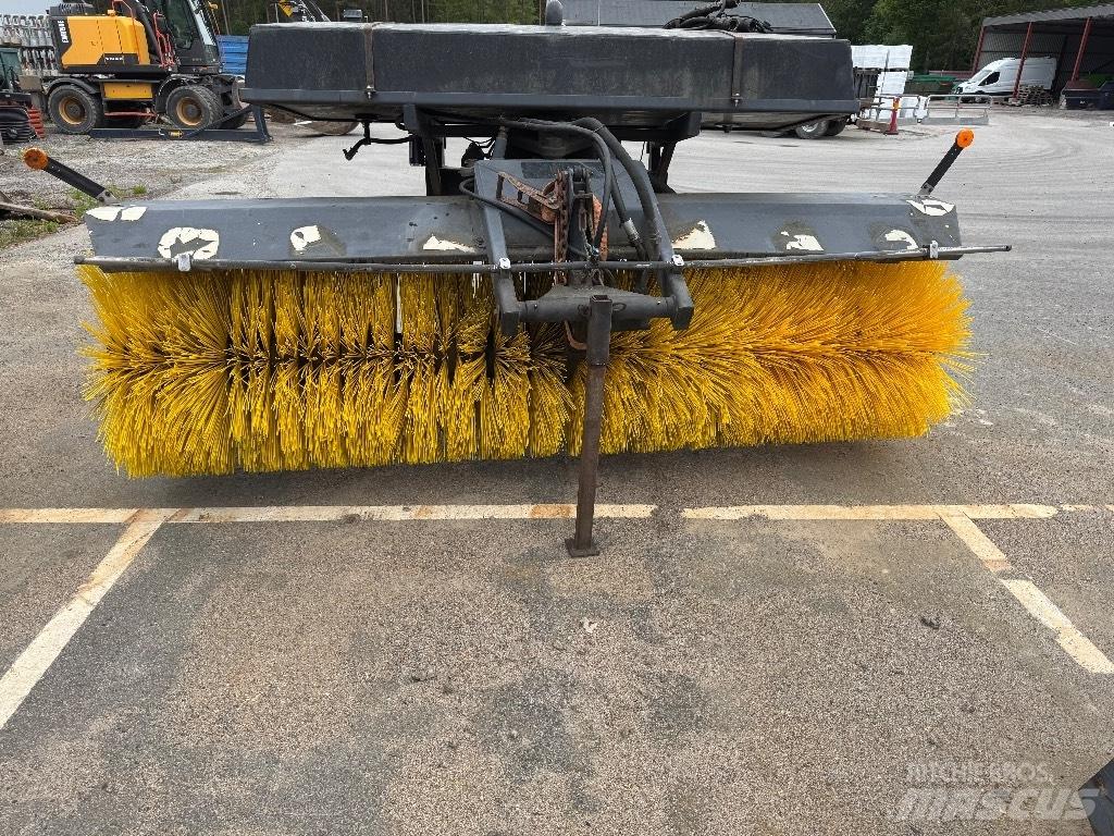  VilaKone HL  320/900 Kefék