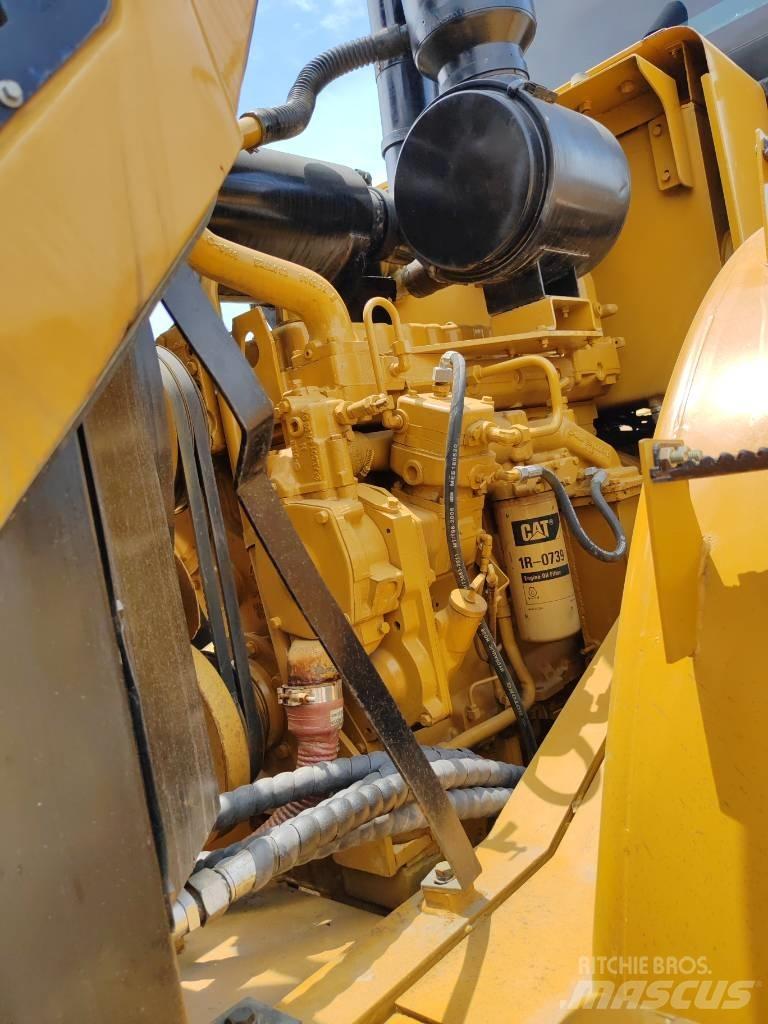 CAT 966 H Gumikerekes homlokrakodók