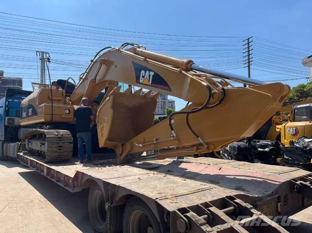 CAT 320 C L Lánctalpas kotrók