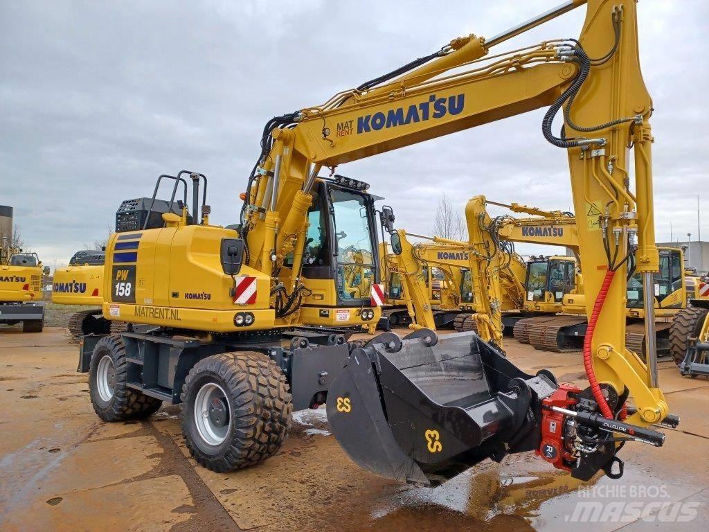 Komatsu PW158-11E0 Gumikerekes kotrók