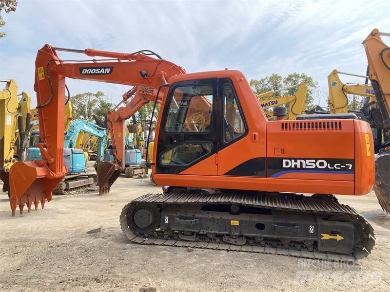 Doosan DX150 Lánctalpas kotrók