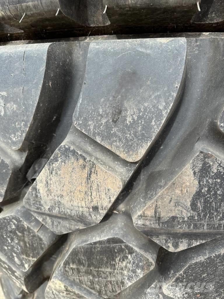  ROCK RADIAL 23.5R25 Gumiabroncsok, kerekek és felnik