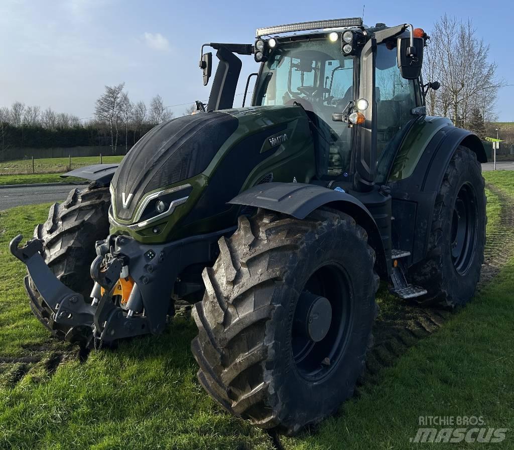 Valtra T235 Traktorok