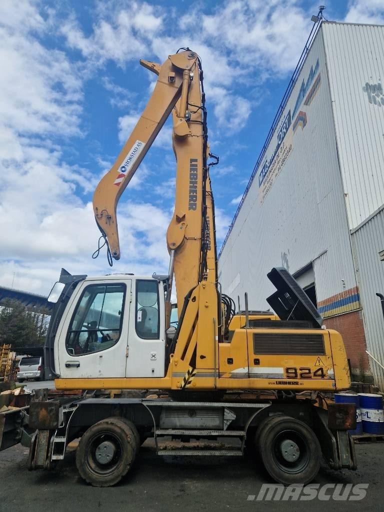 Liebherr A924C Hulladékkezelő gépek