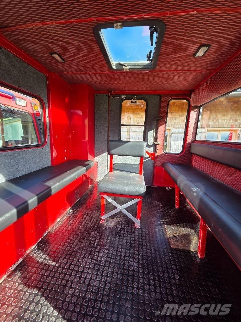 Pistenbully 300 DD Sípálya kezelő gépek