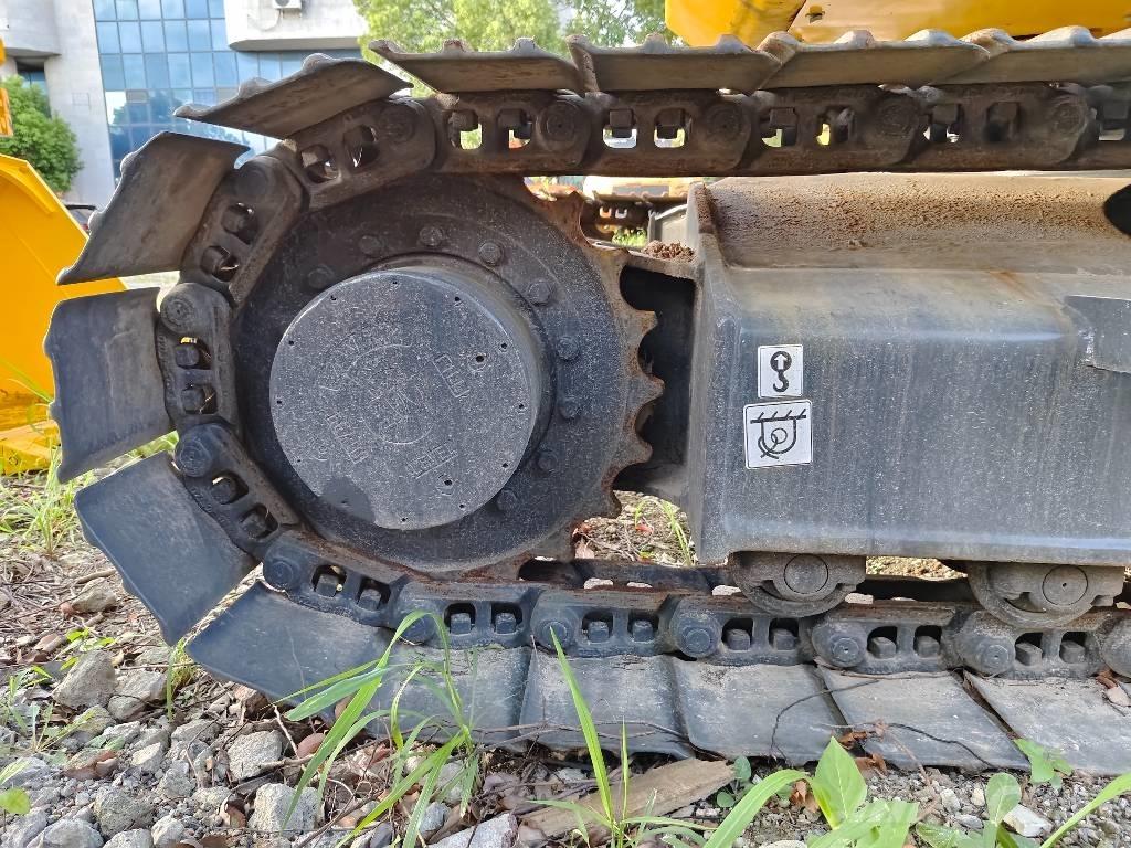 Komatsu PC 130-7 Lánctalpas kotrók